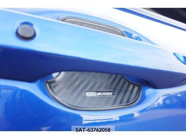 Honda CIVIC 2019-02 265344-14