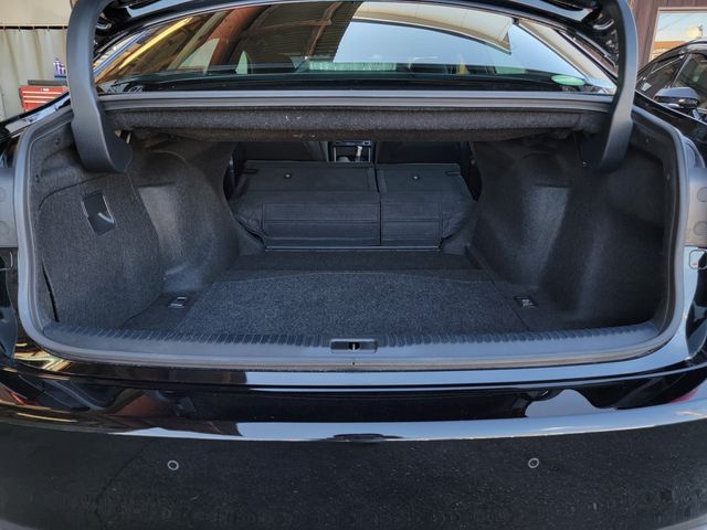 Lexus IS 2014-03 195828-23