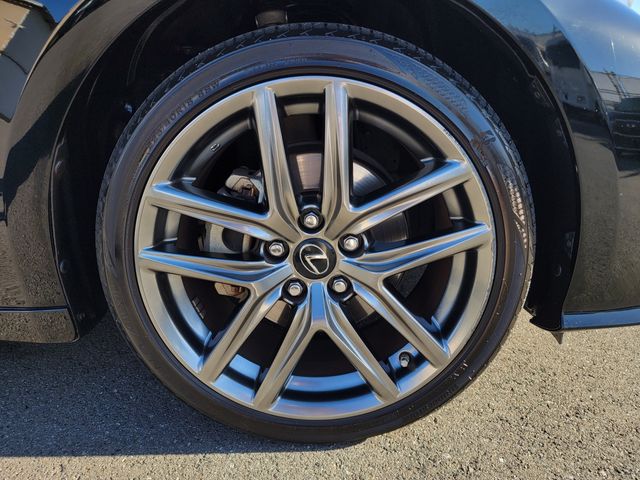 Lexus IS 2014-03 195828-6