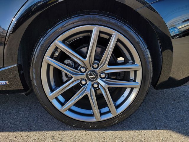 Lexus IS 2014-03 195828-9
