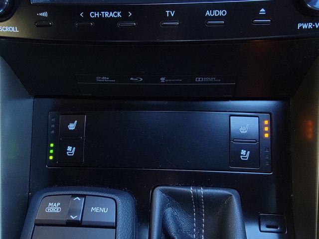 Lexus IS 2014-03 195828-15