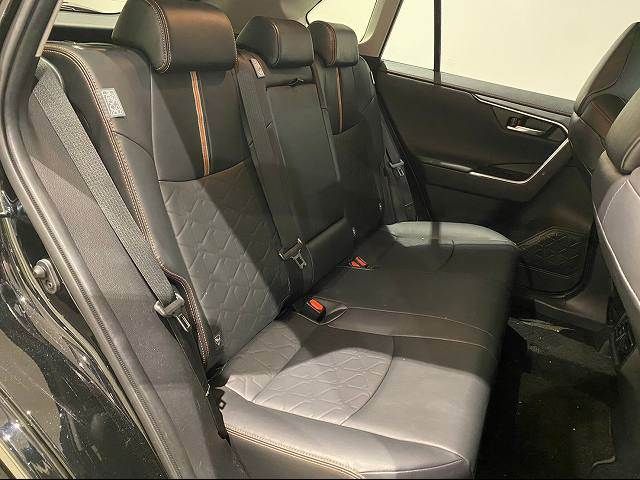 Toyota RAV4 2021-01 181993-5