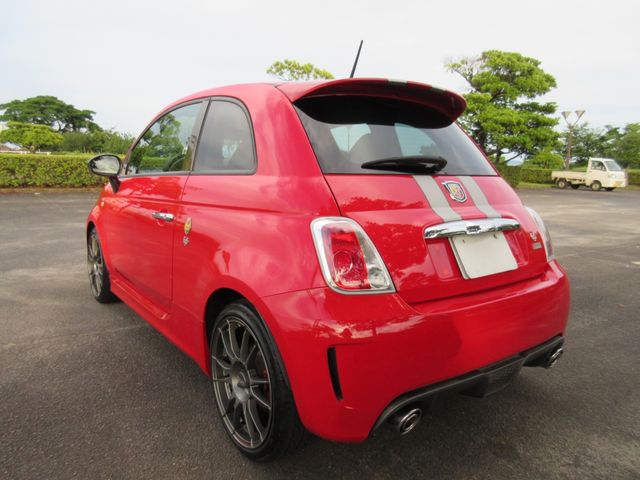 Abarth 695 2011-07 3525-13