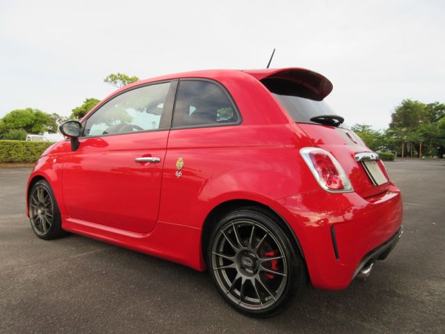 Abarth 695 2011-07 3525-15