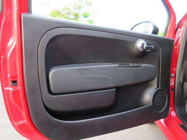 Abarth 695 2011-07 3525-21