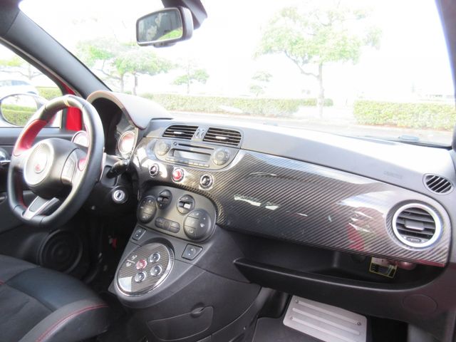 Abarth 695 2011-07 3525-23