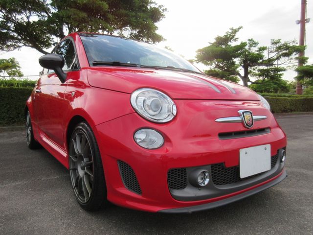 Abarth 695 2011-07 3525-4