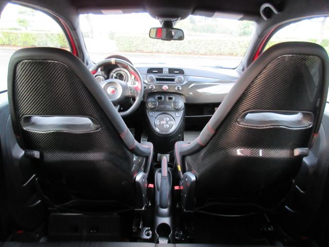 Abarth 695 2011-07 3525-27