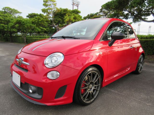 Abarth 695 2011-07 3525-8