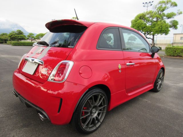 Abarth 695 2011-07 3525-18