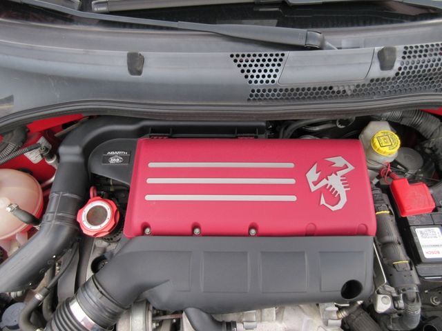 Abarth 695 2011-07 3525-20