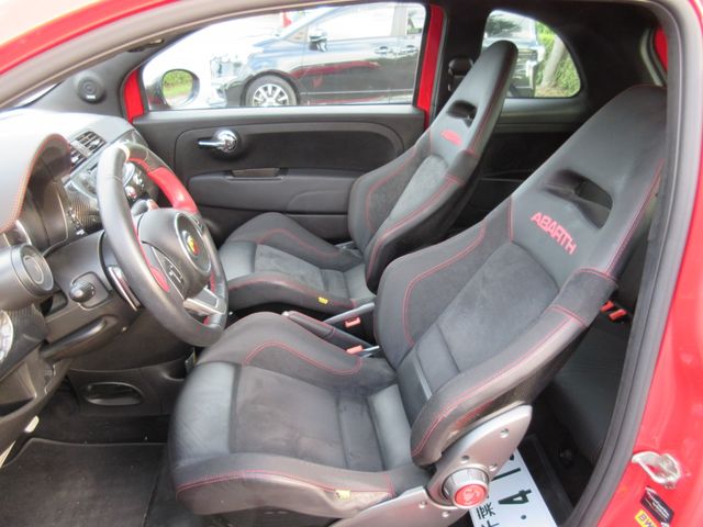 Abarth 695 2011-07 3525-22