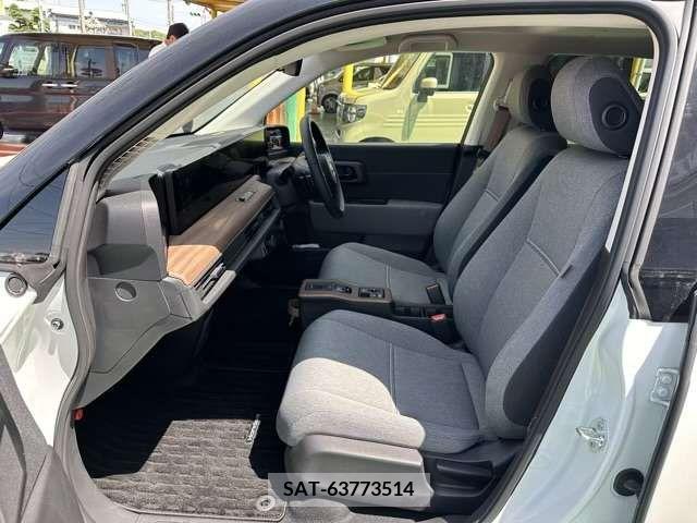 Honda e 2021-11 361432-4