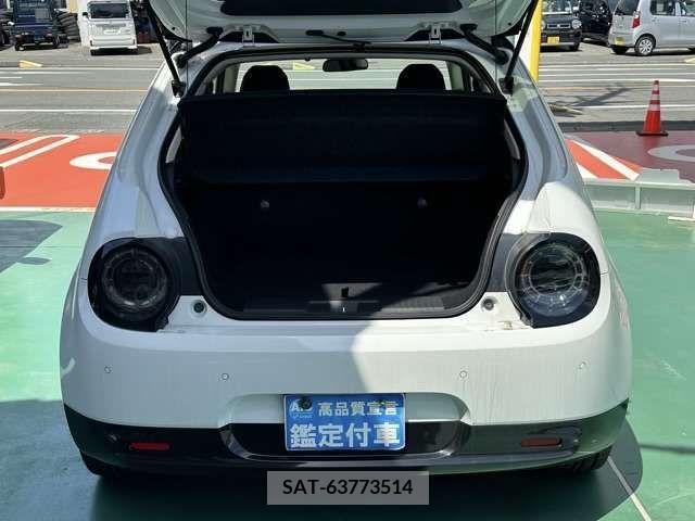 Honda e 2021-11 361432-9