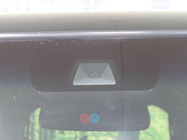 Honda N BOX CUSTOM 2018-10 188565-2