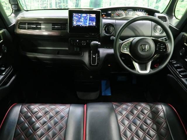 Honda N BOX CUSTOM 2018-10 188565-1