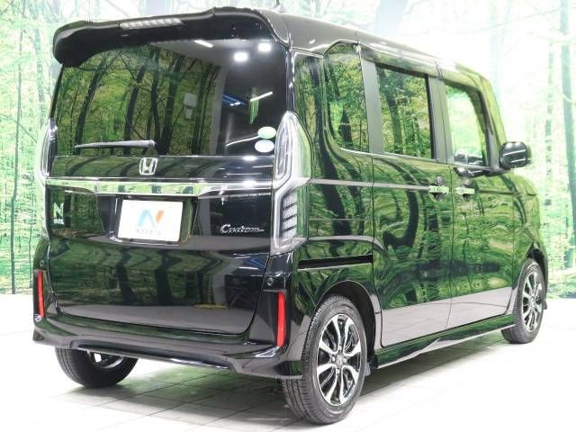 Honda N BOX CUSTOM 2018-10 188565-17
