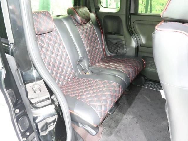 Honda N BOX CUSTOM 2018-10 188565-9