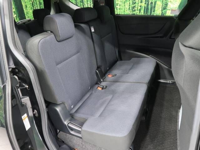 Toyota SIENTA 2017-07 184001-9