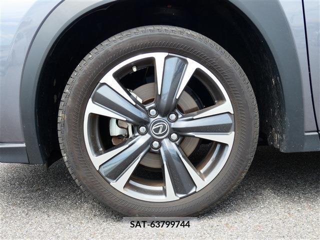 Lexus UX 2021-06 354377-21