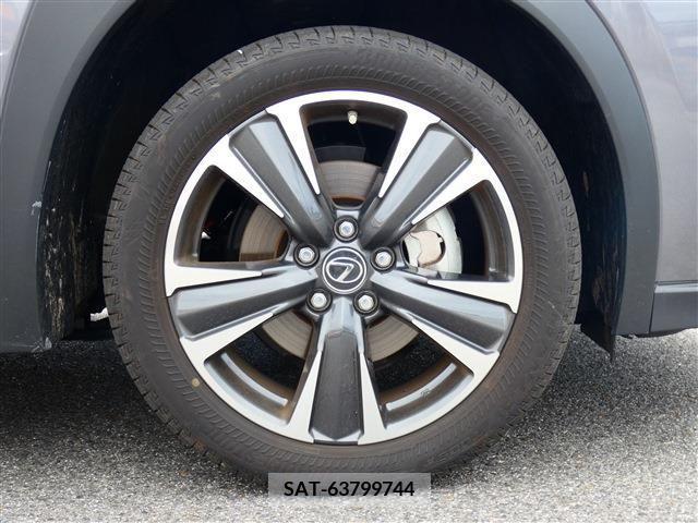 Lexus UX 2021-06 354377-19