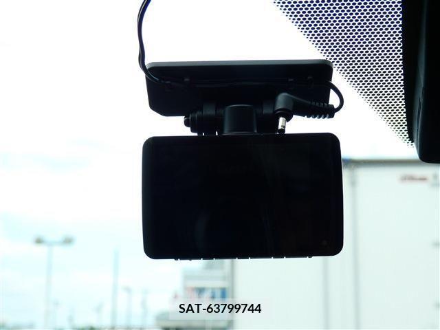 Lexus UX 2021-06 354377-17