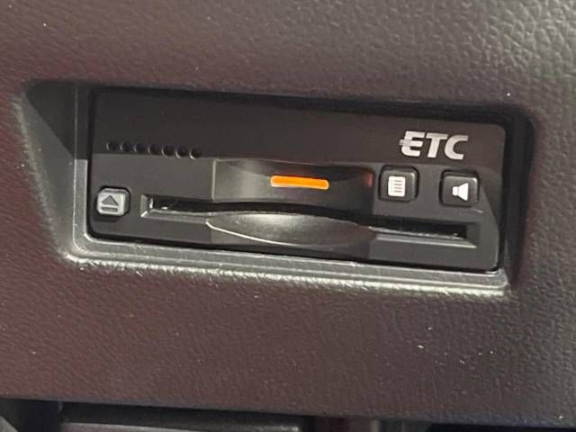 Suzuki SWIFT 2019-04 14521-7