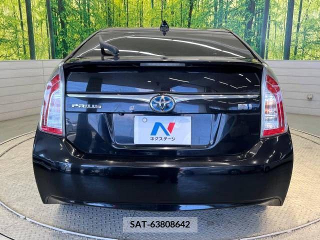 Toyota PRIUS 2013-07 255339-15