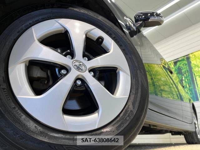Toyota PRIUS 2013-07 255339-13