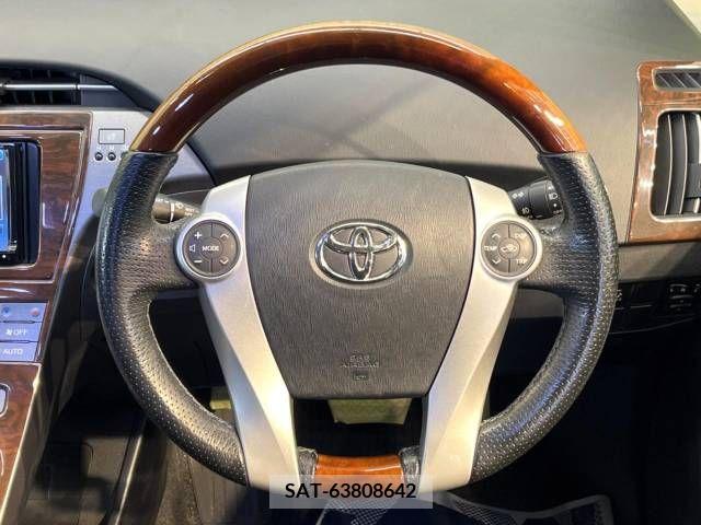 Toyota PRIUS 2013-07 255339-11