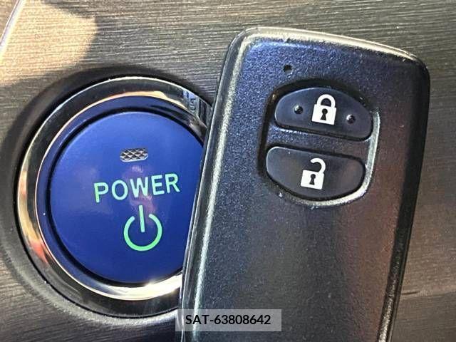 Toyota PRIUS 2013-07 255339-7