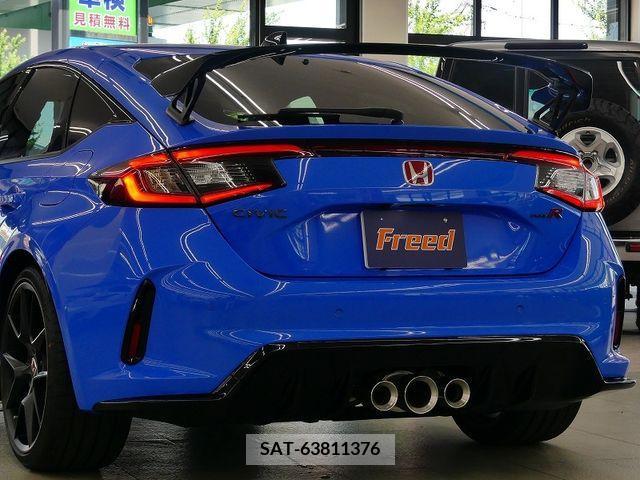 Honda CIVIC 2024-06 333447-9