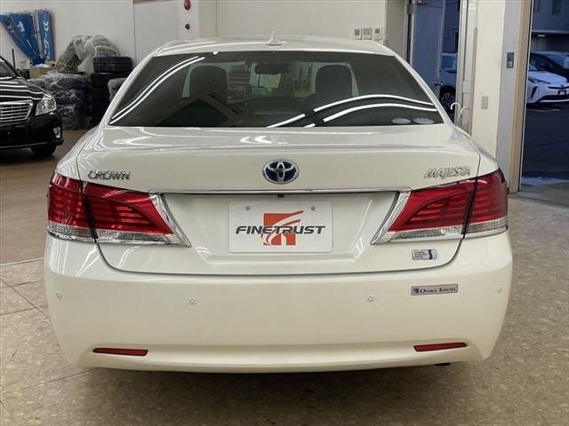 Toyota CROWN MAJESTA 2015-02 12414-5