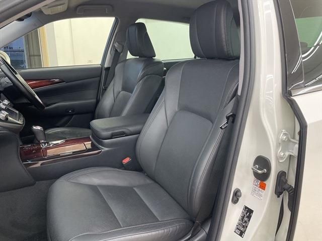 Toyota CROWN MAJESTA 2015-02 12414-21