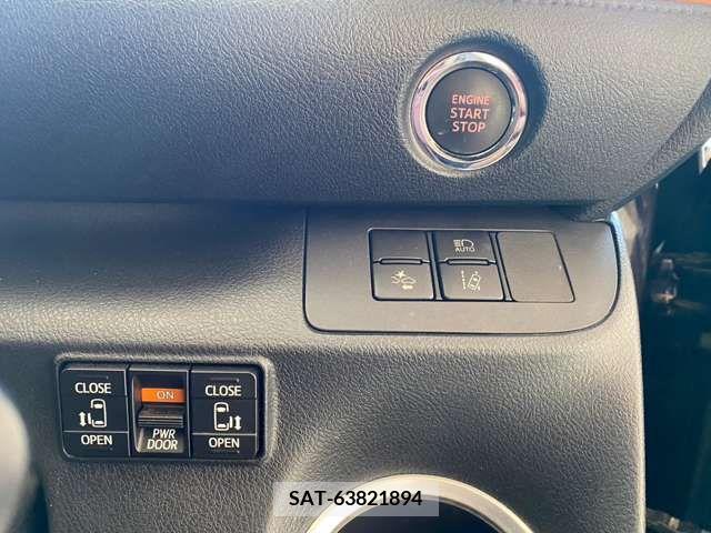 Toyota SIENTA 2017-11 314655-18