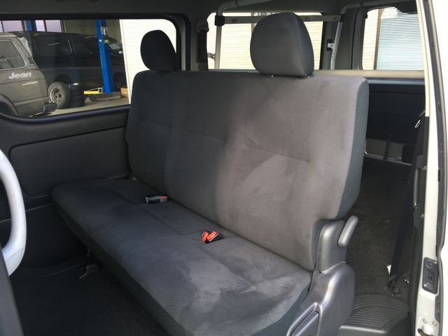 Toyota HIACE VAN 2014-02 186477-11