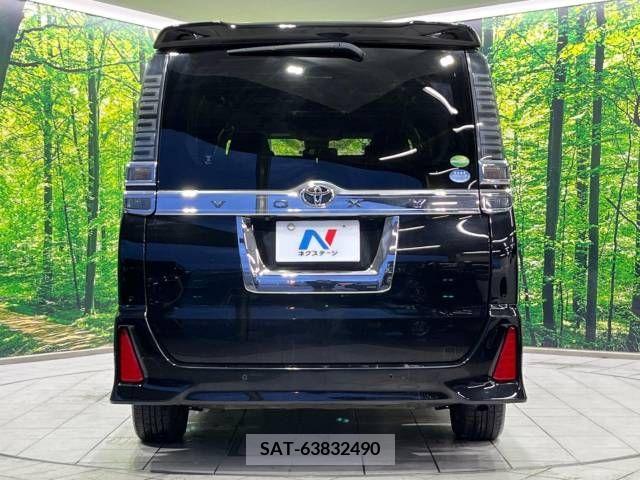 Toyota VOXY 2019-03 222703-16
