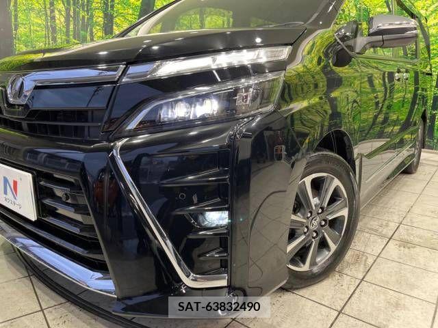Toyota VOXY 2019-03 222703-13