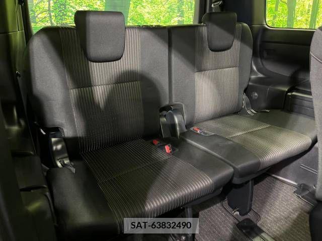 Toyota VOXY 2019-03 222703-10