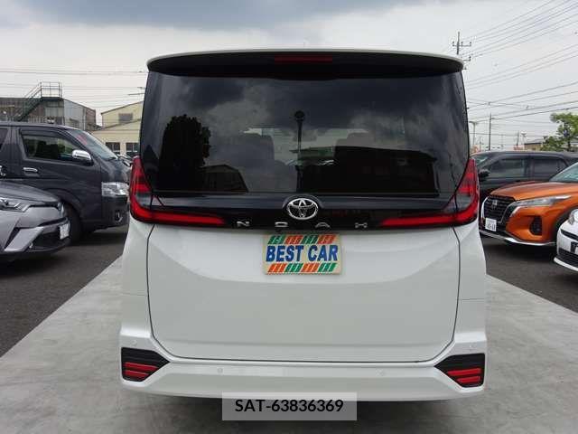 Toyota NOAH 2022-03 332200-6