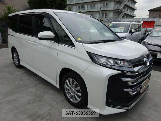 Toyota NOAH 2022-03 332200-15