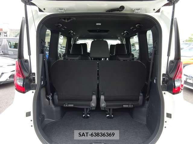 Toyota NOAH 2022-03 332200-8