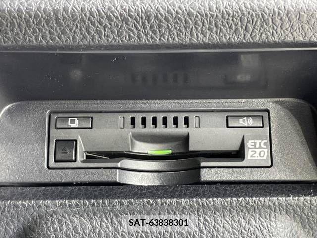 Toyota ESQUIRE 2018-08 390664-7