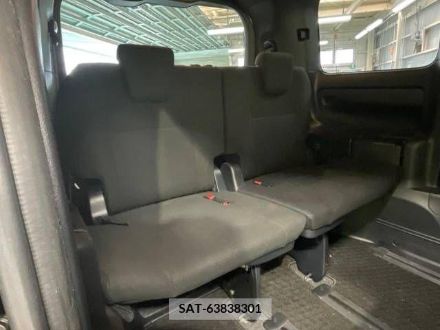 Toyota ESQUIRE 2018-08 390664-10