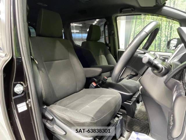 Toyota ESQUIRE 2018-08 390664-8
