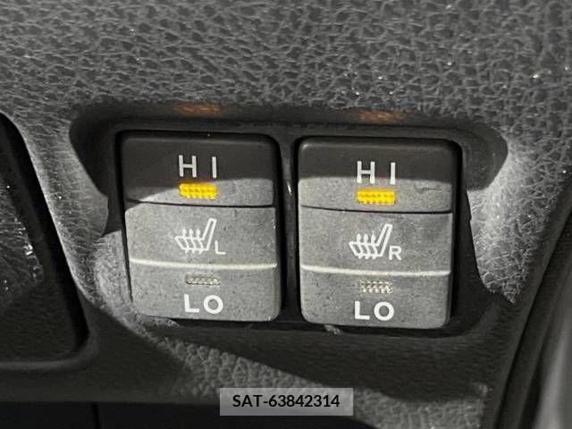 Toyota ESQUIRE 2015-09 359771-5