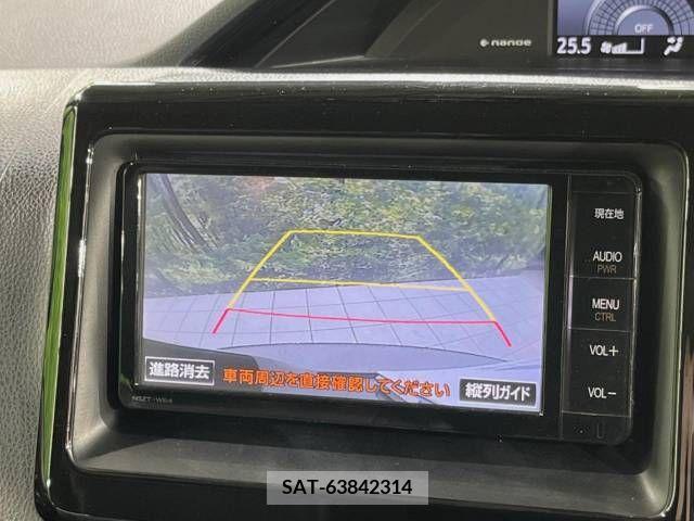 Toyota ESQUIRE 2015-09 359771-3