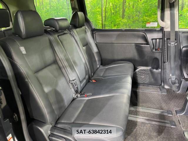 Toyota ESQUIRE 2015-09 359771-9