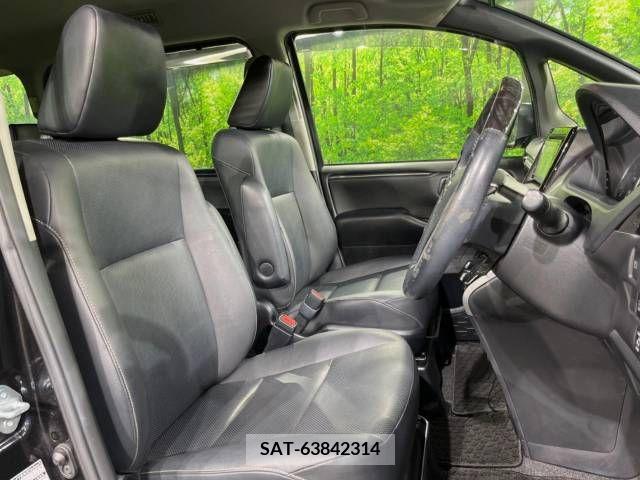 Toyota ESQUIRE 2015-09 359771-8