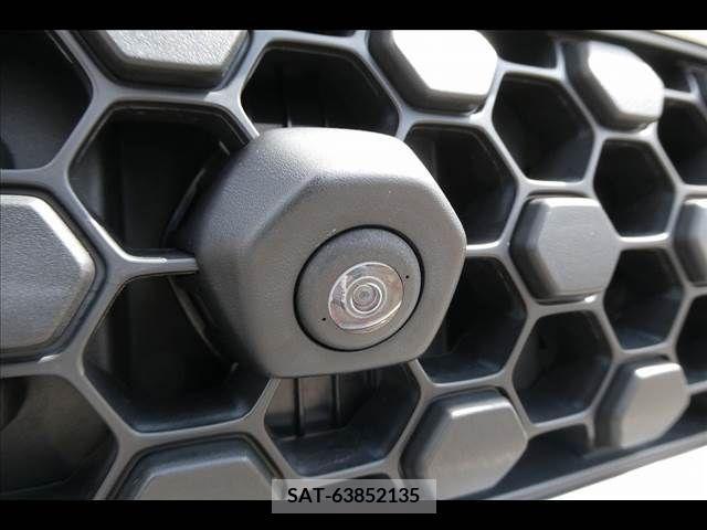 Suzuki X BEE 2019-05 325215-4